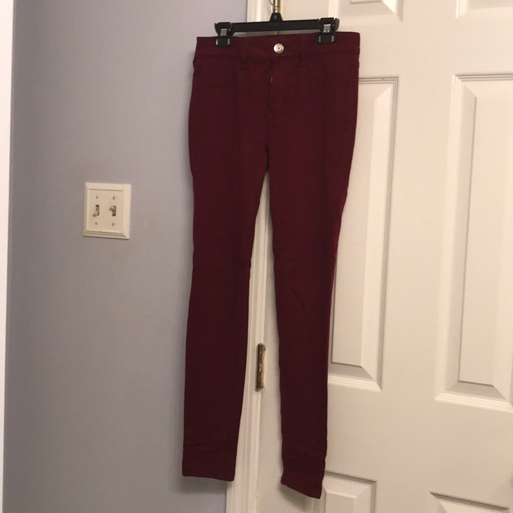 Size 2 Regular AEO Burgundy Jeggings